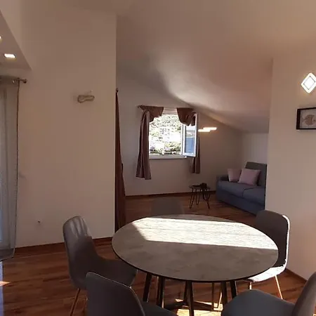 Rita Apartment *